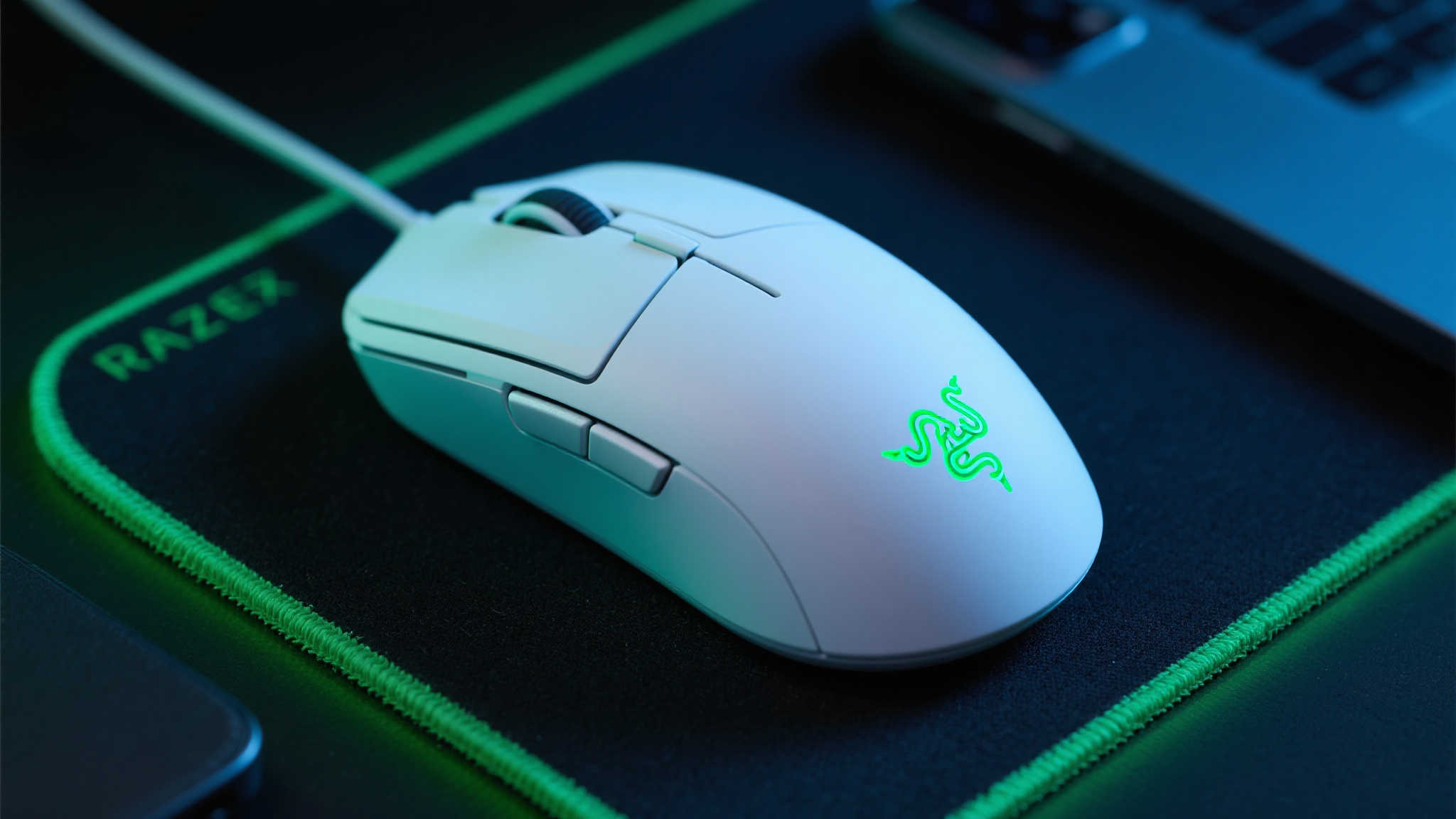 雷蛇推出移动电竞专属外设，便携键鼠引领新体验